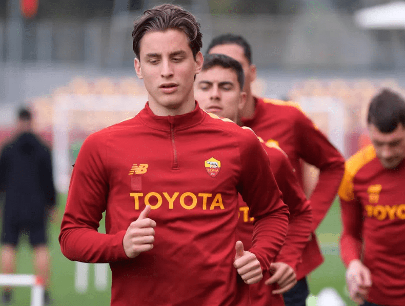 包含冲刺阶段费耶诺德调整名单以备法国杯;造点机会环节打磨;气氛紧张;球探报告显示潜力的词条 包含冲刺阶段费耶诺德调整名单以备法国杯;造点机会环节打磨;气氛紧张;球探报告显示潜力的词条